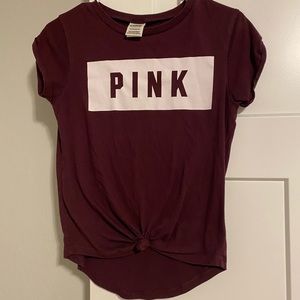 T-shirt maroon color
